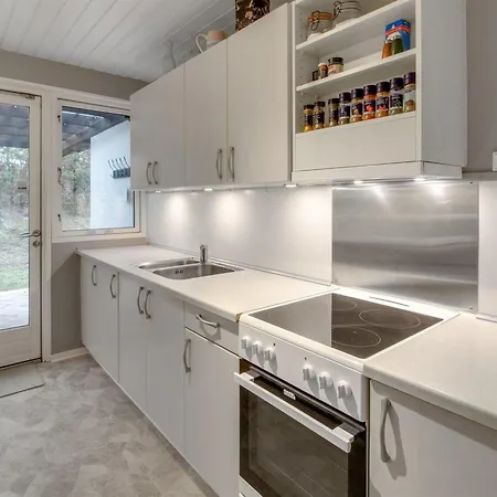 Nyaraló Emilla - 3-8km From The Sea By Interhome