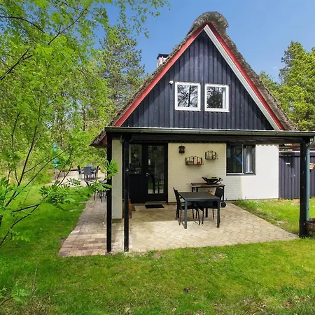 Emilla - 3-8km From The Sea By Interhome Nyaraló
